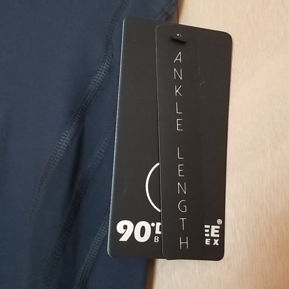 Workout Pants - Picture 3 of 4